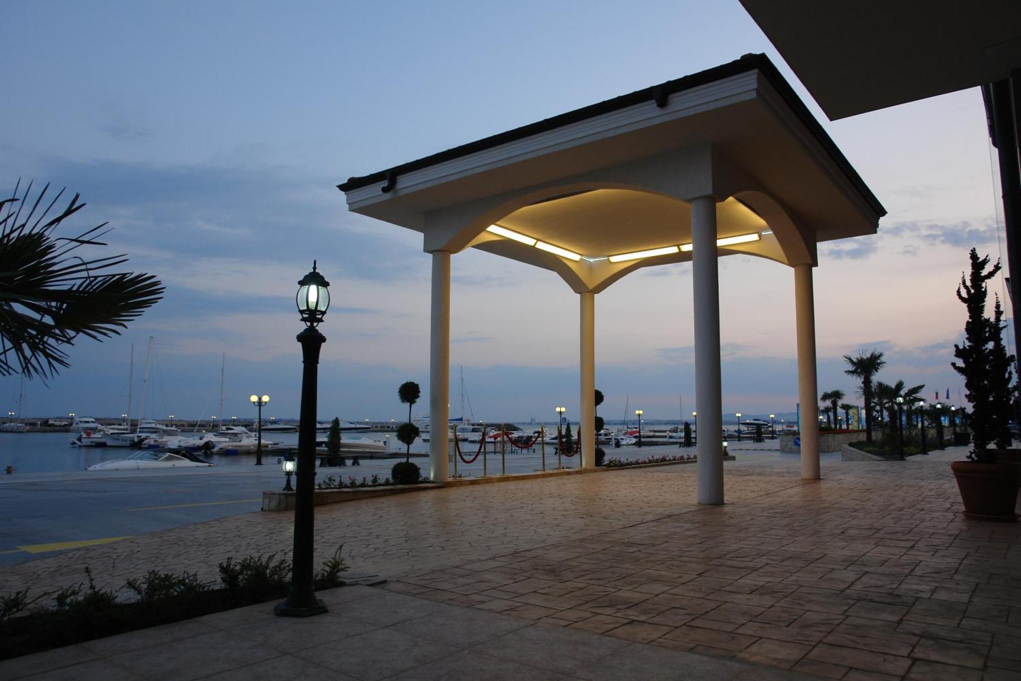 Hotel Palace Marina Dinevi Sveti Vlas Exterior photo